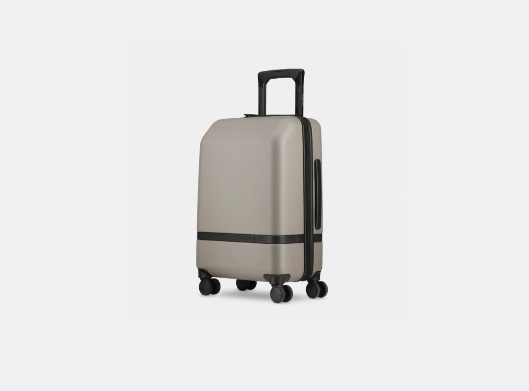 Nomatic Carry-On Classic